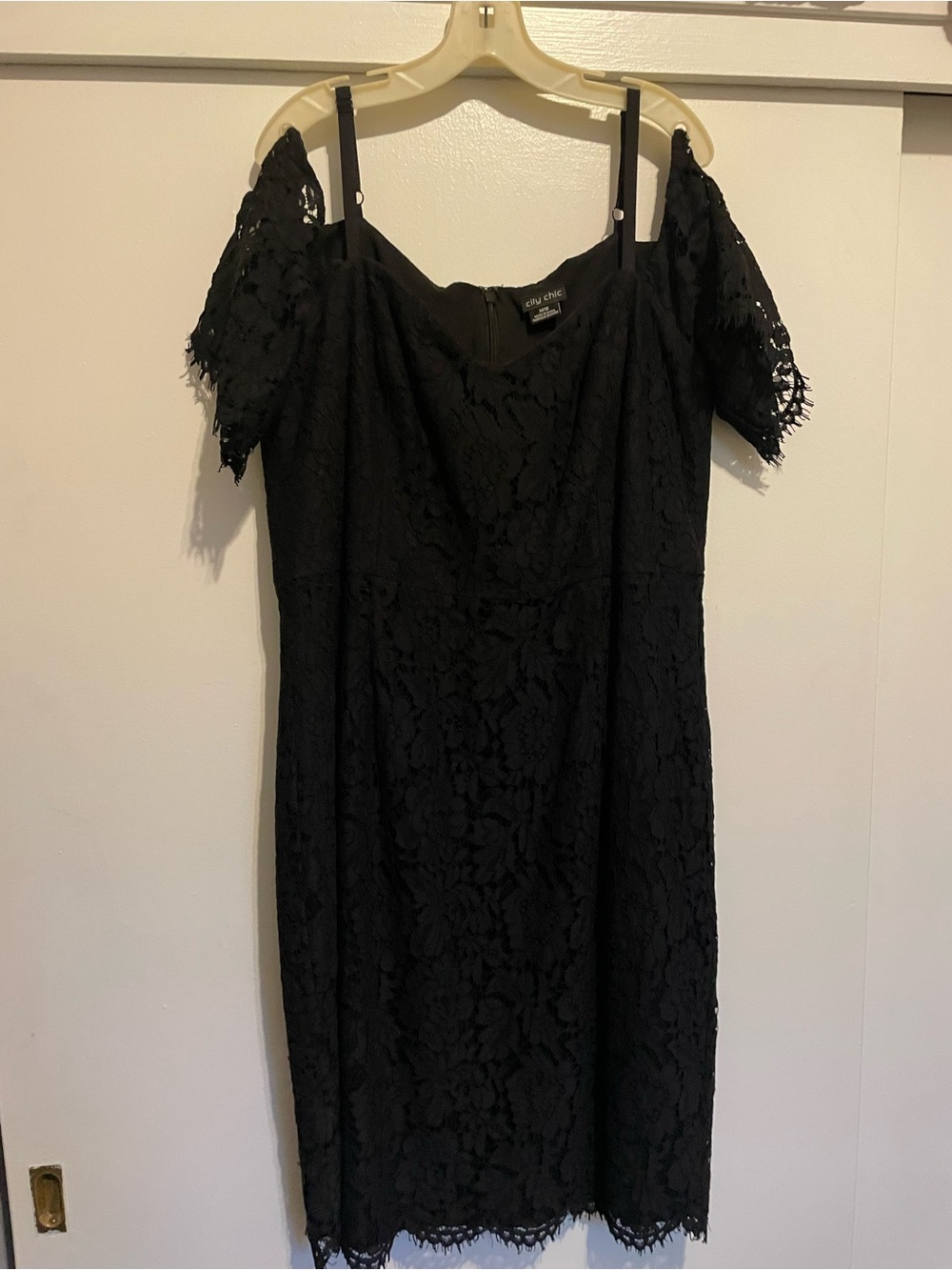 City Chic Black Lace Cold-Shoulder Dress